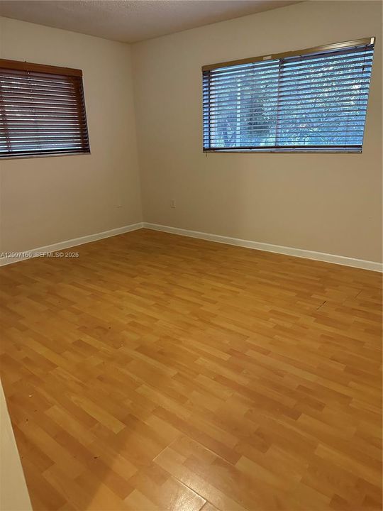 For Rent: $2,700 (3 beds, 2 baths, 1220 Square Feet)
