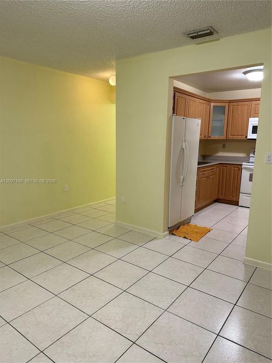 For Rent: $2,700 (3 beds, 2 baths, 1220 Square Feet)