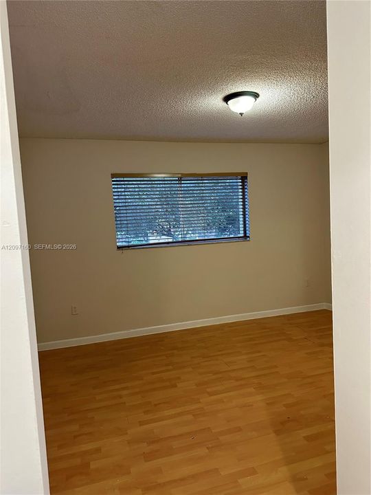 For Rent: $2,700 (3 beds, 2 baths, 1220 Square Feet)