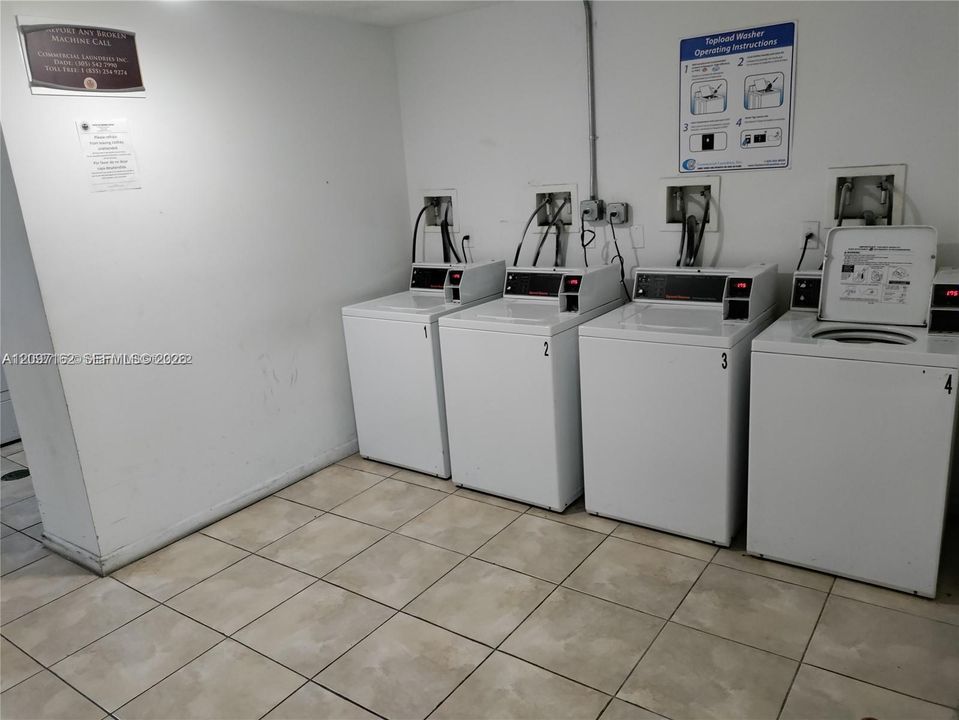 For Sale: $244,900 (2 beds, 2 baths, 980 Square Feet)