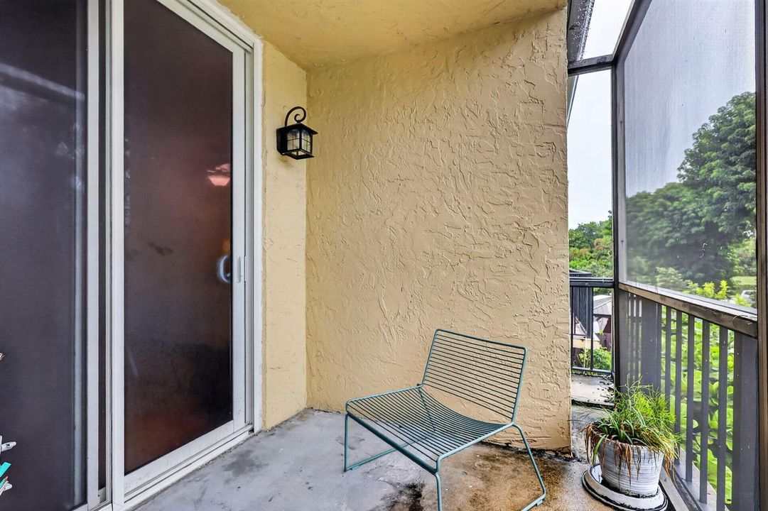 Primary Bed Screened Patio