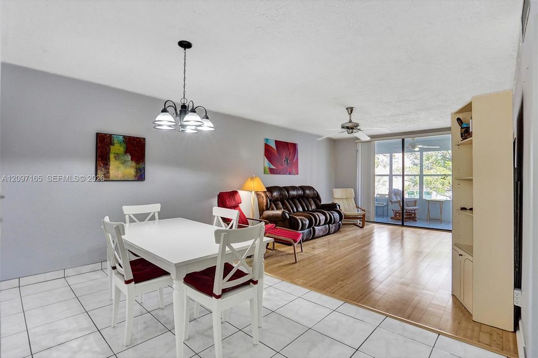 For Sale: $125,000 (2 beds, 2 baths, 865 Square Feet)