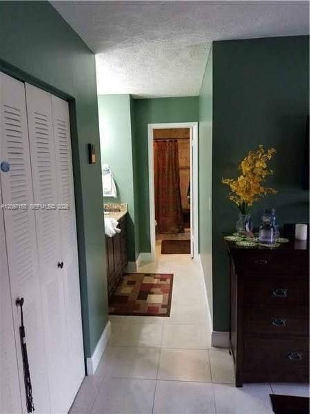 For Sale: $395,000 (2 beds, 2 baths, 1210 Square Feet)