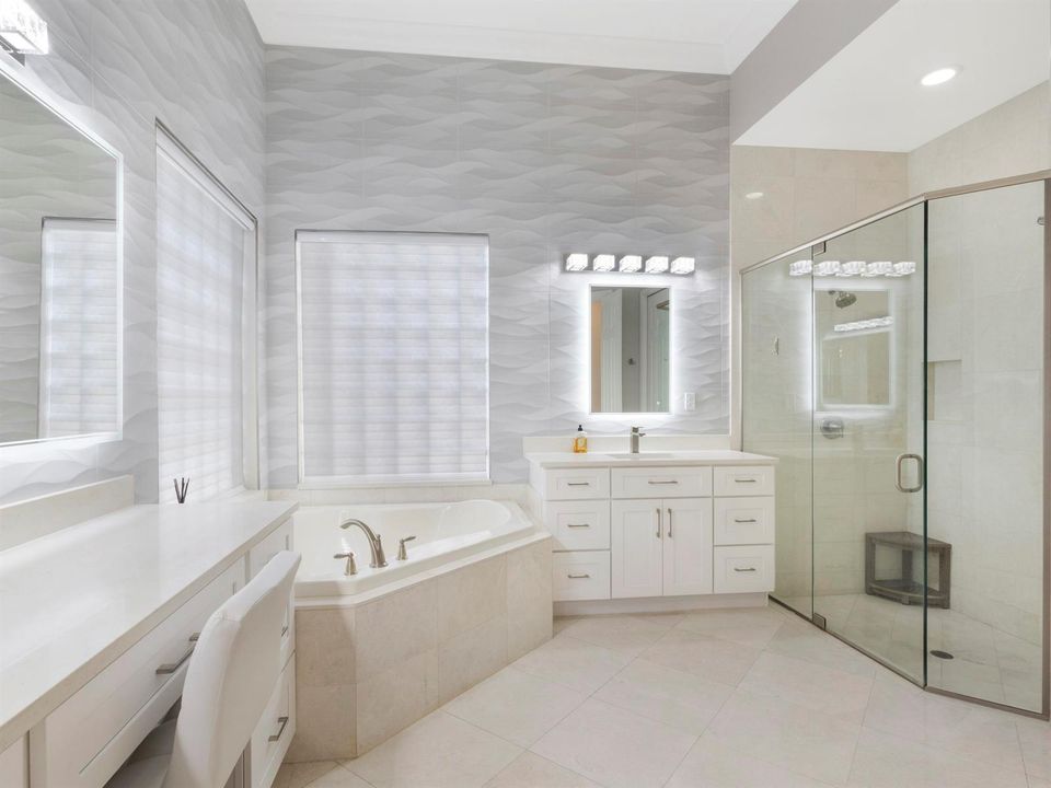 Principal Bathroom 2