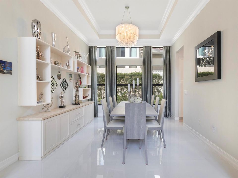 Dining 2