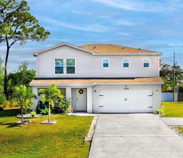 1350 SW Paar Dr 2