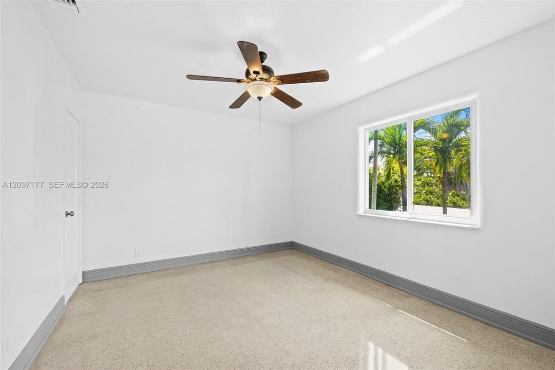 For Rent: $4,750 (3 beds, 2 baths, 1354 Square Feet)