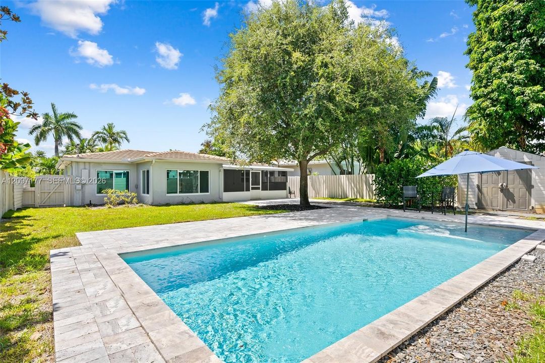 For Rent: $4,750 (3 beds, 2 baths, 1354 Square Feet)