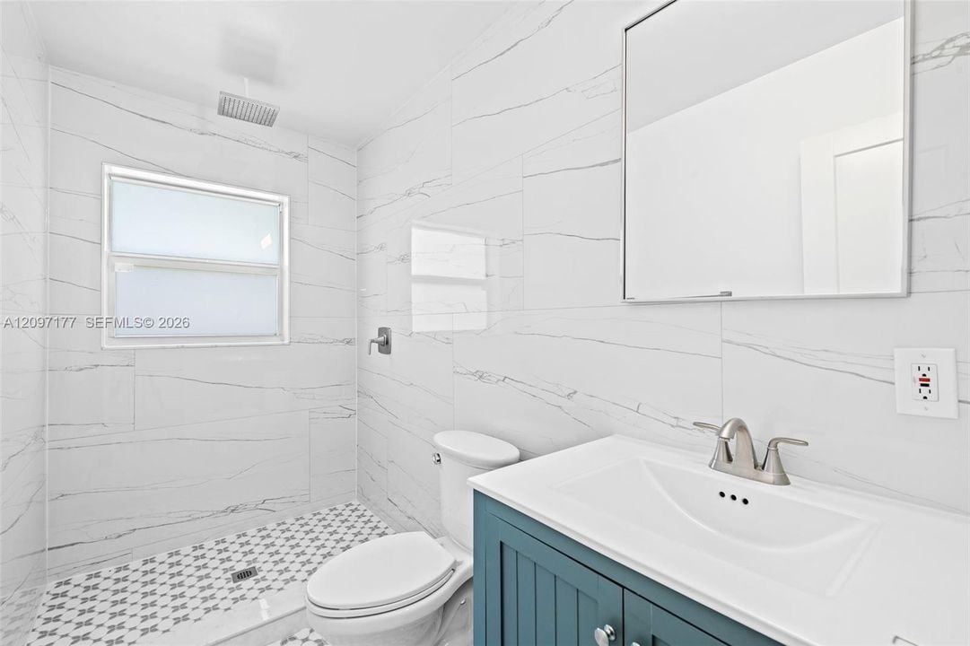 For Rent: $4,750 (3 beds, 2 baths, 1354 Square Feet)