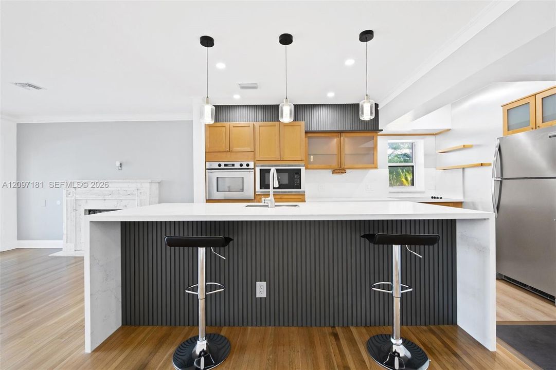 For Rent: $4,750 (3 beds, 2 baths, 1470 Square Feet)