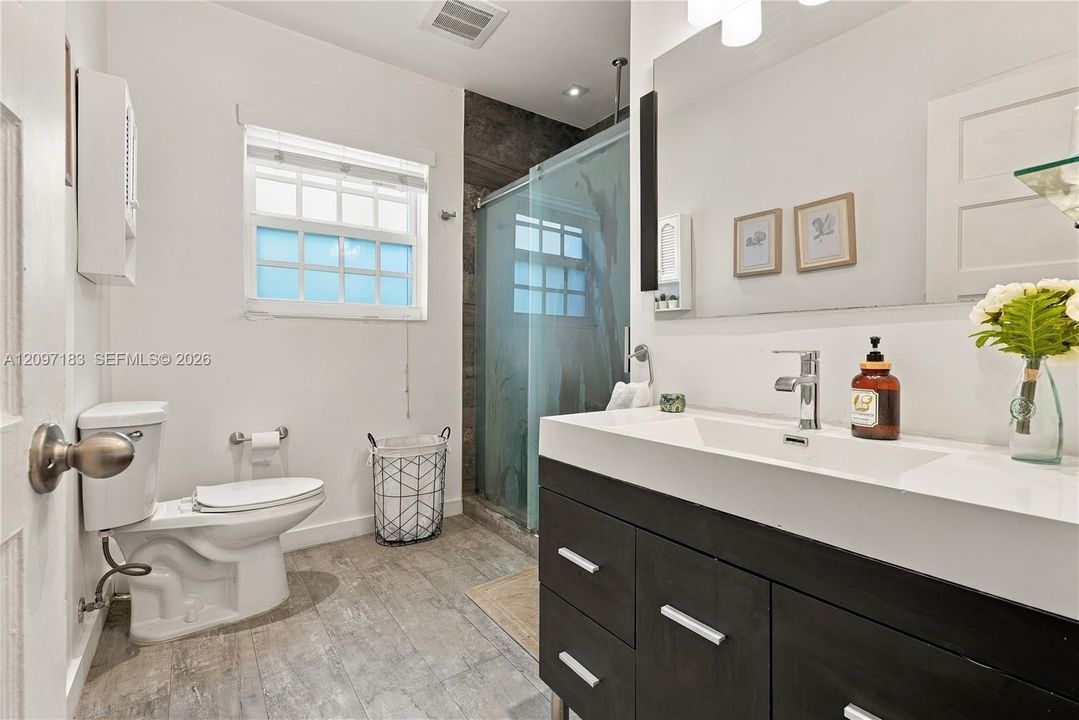 Primary bath