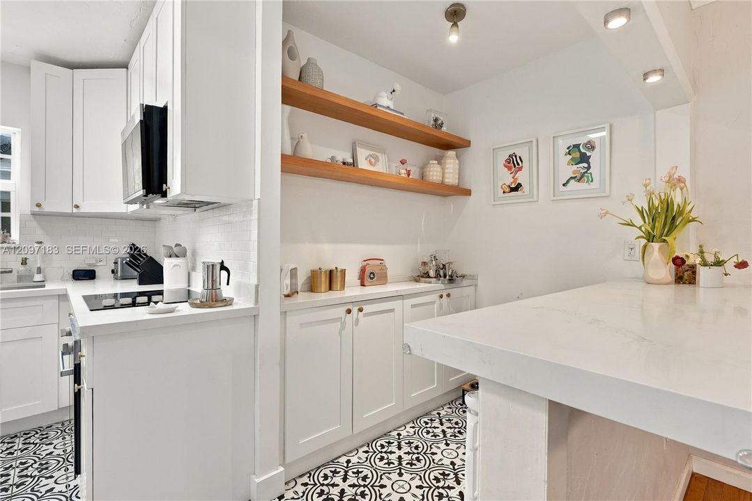 Breakfast bar