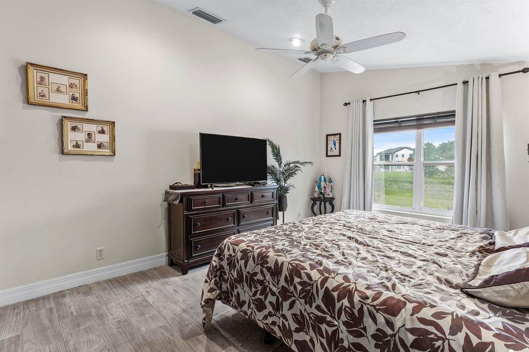 021-5054PrairieDunesVillageCircle-LakeWo
