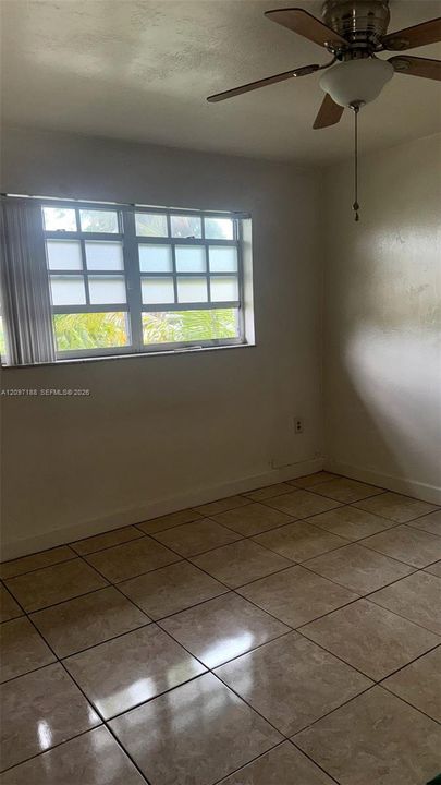 En Renta: $2,800 (5 camas, 3 baños, 2130 Pies cuadrados)