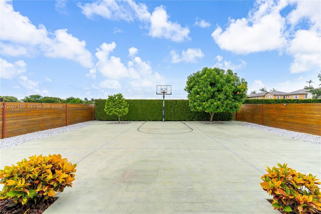 En Venta: $625,000 (3 camas, 2 baños, 1798 Pies cuadrados)