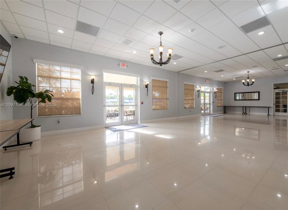 For Sale: $625,000 (3 beds, 2 baths, 1420 Square Feet)