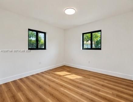 En Venta: $465,000 (3 camas, 2 baños, 929 Pies cuadrados)