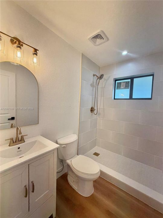 En Venta: $465,000 (3 camas, 2 baños, 929 Pies cuadrados)