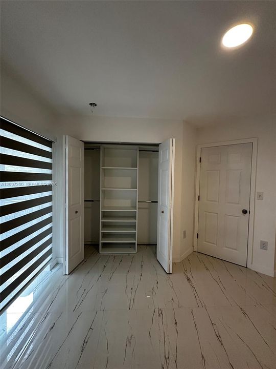 For Rent: $3,000 (3 beds, 2 baths, 1152 Square Feet)