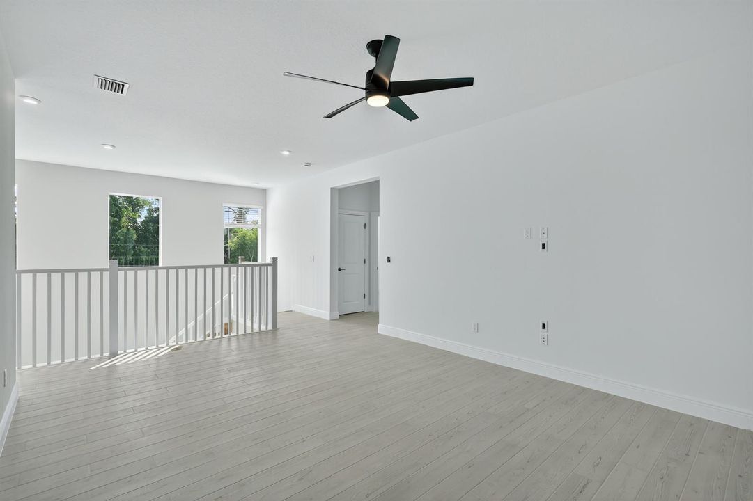 23-print-7R7A1996