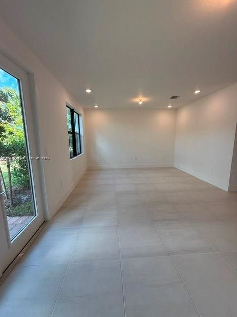 En Renta: $3,950 (4 camas, 3 baños, 0 Pies cuadrados)