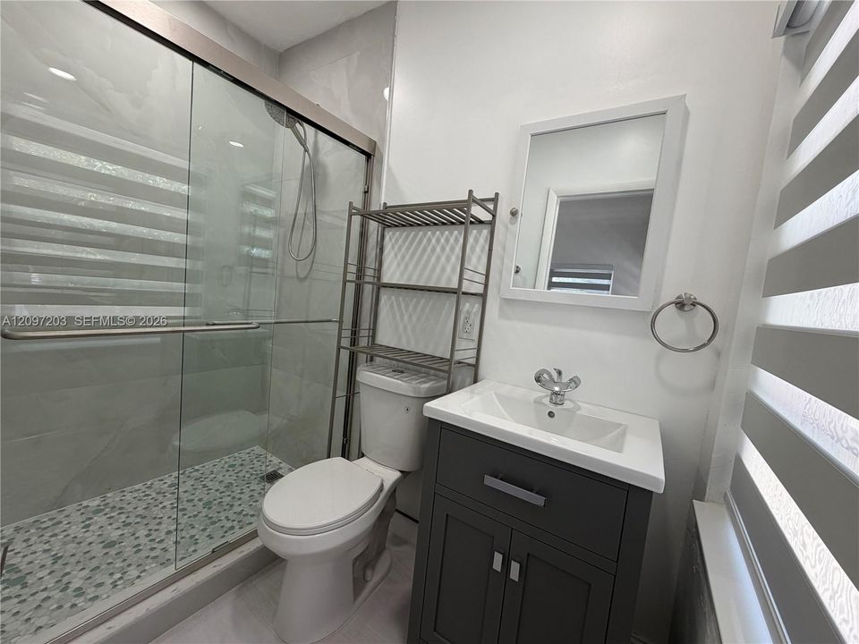 En Renta: $2,350 (2 camas, 2 baños, 2508 Pies cuadrados)