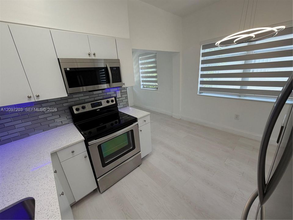 En Renta: $2,350 (2 camas, 2 baños, 2508 Pies cuadrados)