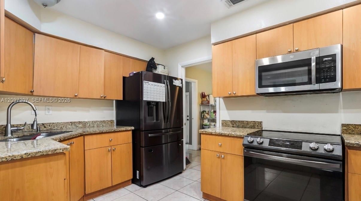 For Sale: $545,900 (4 beds, 2 baths, 1850 Square Feet)