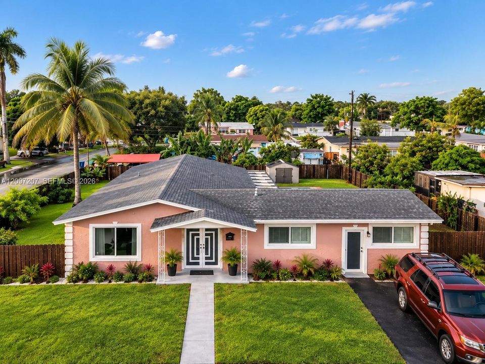 For Sale: $545,900 (4 beds, 2 baths, 1850 Square Feet)