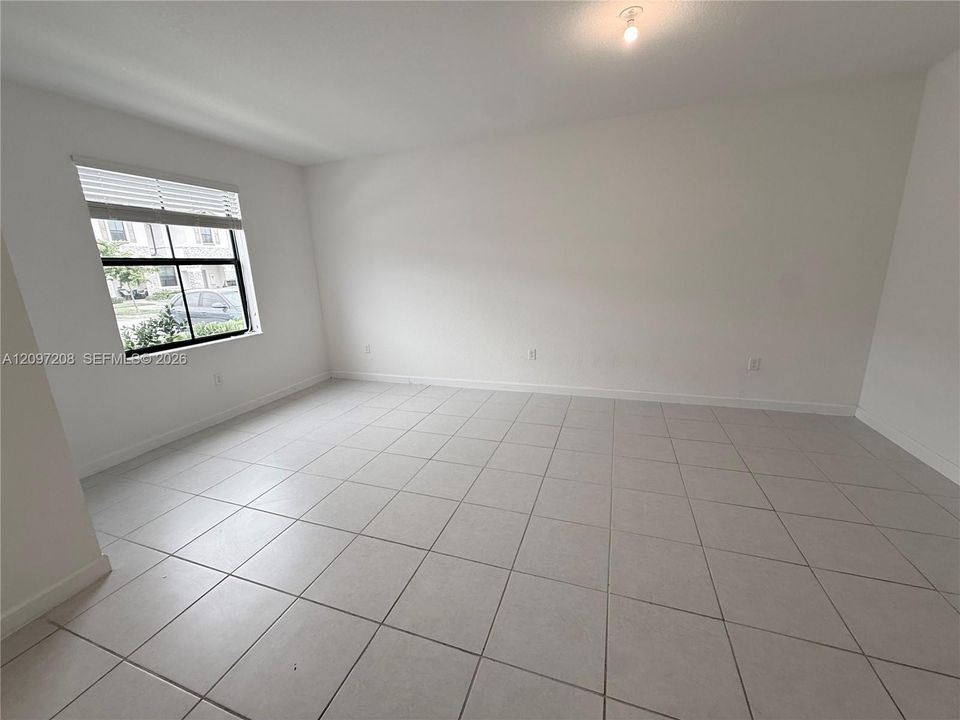 For Sale: $399,000 (3 beds, 2 baths, 1587 Square Feet)