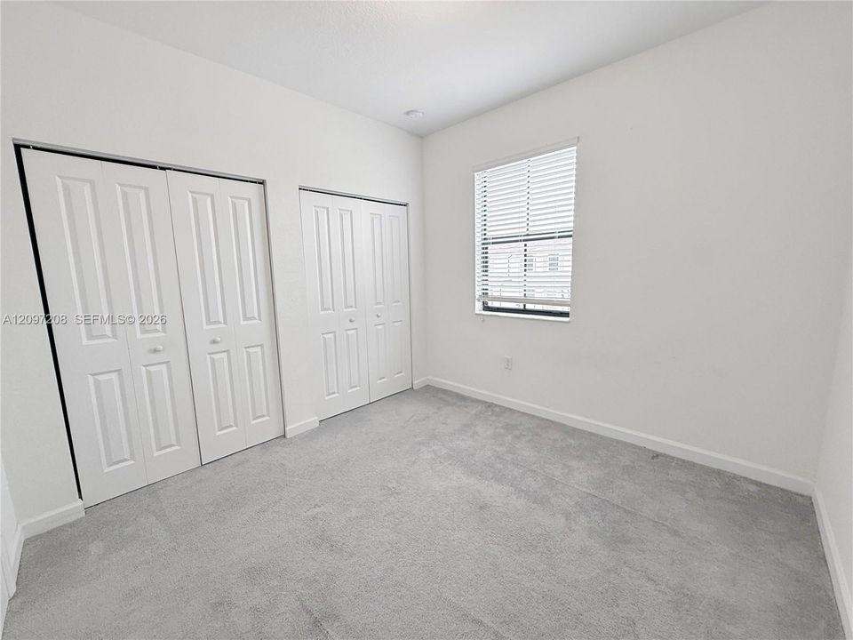 For Sale: $399,000 (3 beds, 2 baths, 1587 Square Feet)