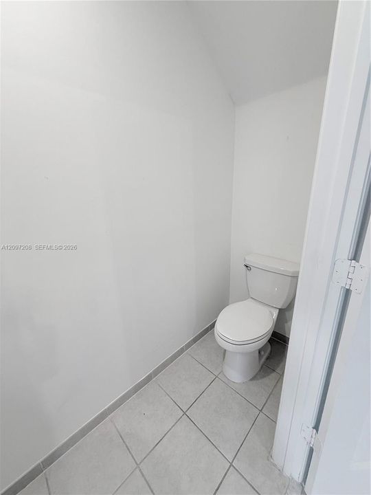 For Sale: $399,000 (3 beds, 2 baths, 1587 Square Feet)
