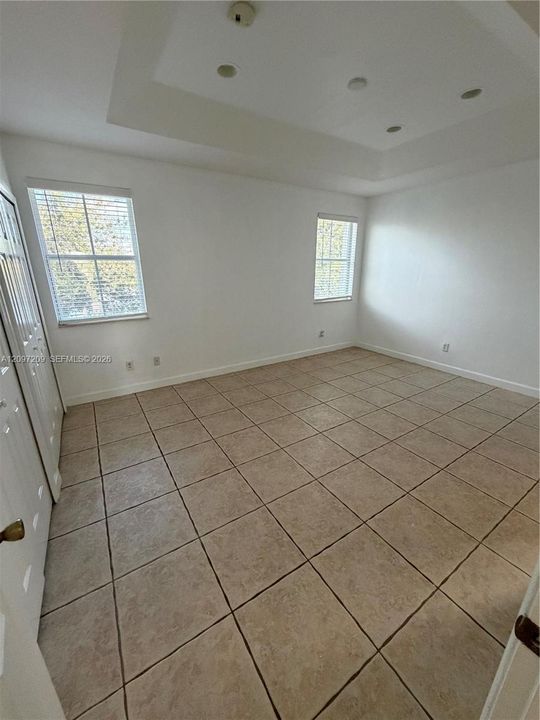 For Rent: $3,800 (4 beds, 3 baths, 1570 Square Feet)