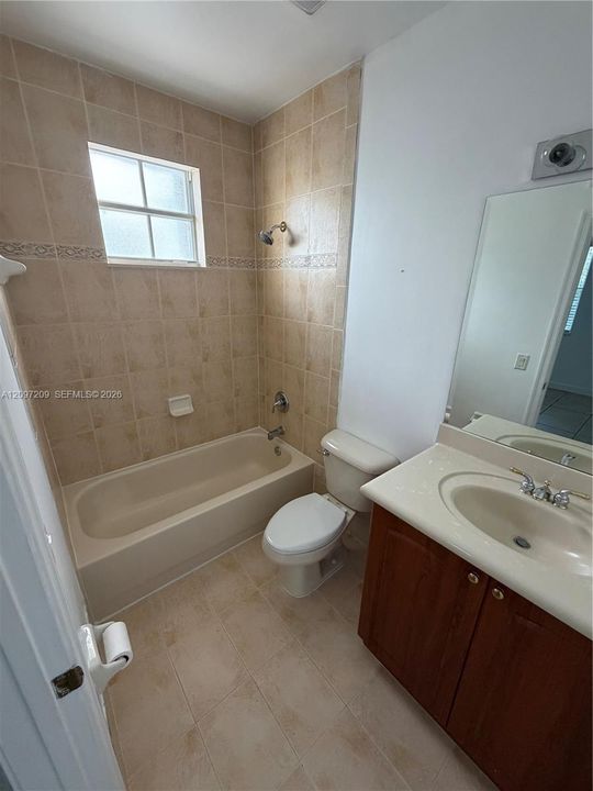 For Rent: $3,800 (4 beds, 3 baths, 1570 Square Feet)