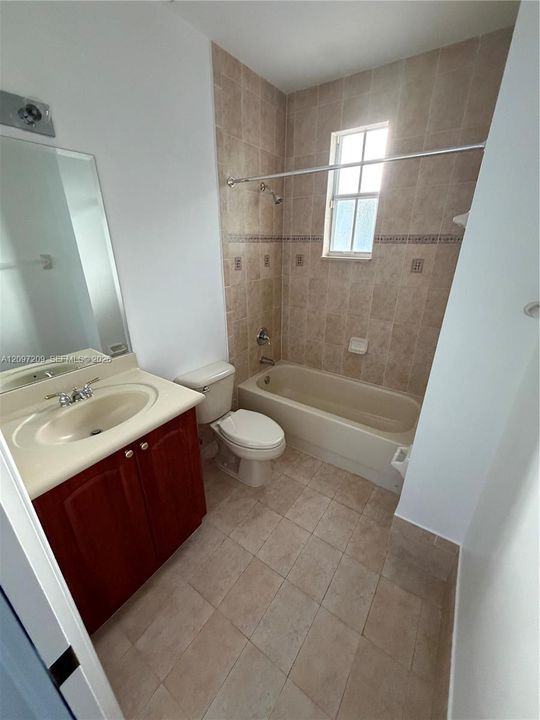For Rent: $3,800 (4 beds, 3 baths, 1570 Square Feet)
