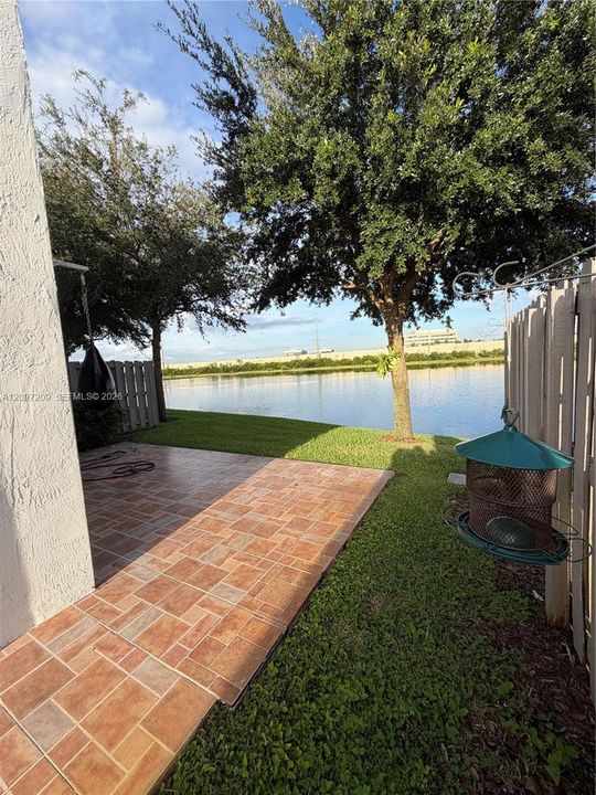 For Rent: $3,800 (4 beds, 3 baths, 1570 Square Feet)