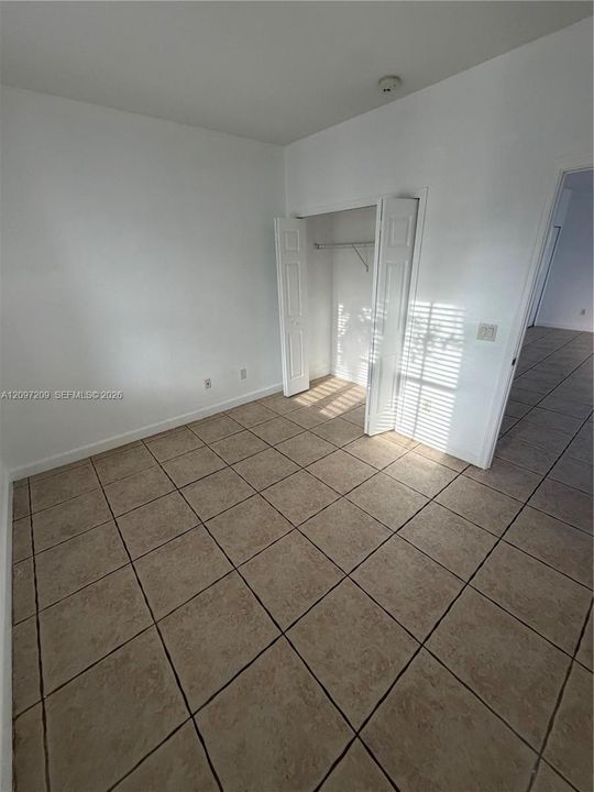 For Rent: $3,800 (4 beds, 3 baths, 1570 Square Feet)
