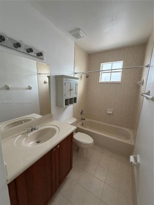 For Rent: $3,800 (4 beds, 3 baths, 1570 Square Feet)