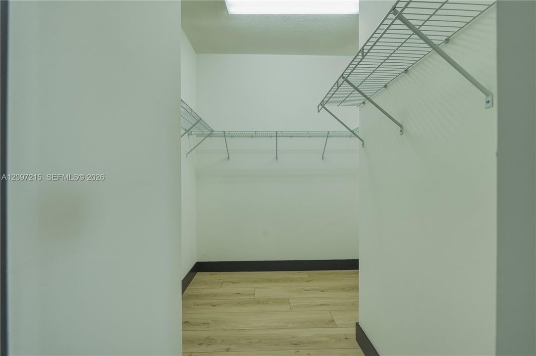 На продажу: $620,000 (3 спален, 3 ванн, 1850 Квадратных фут)