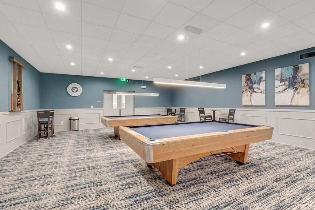 12 Clubhouse