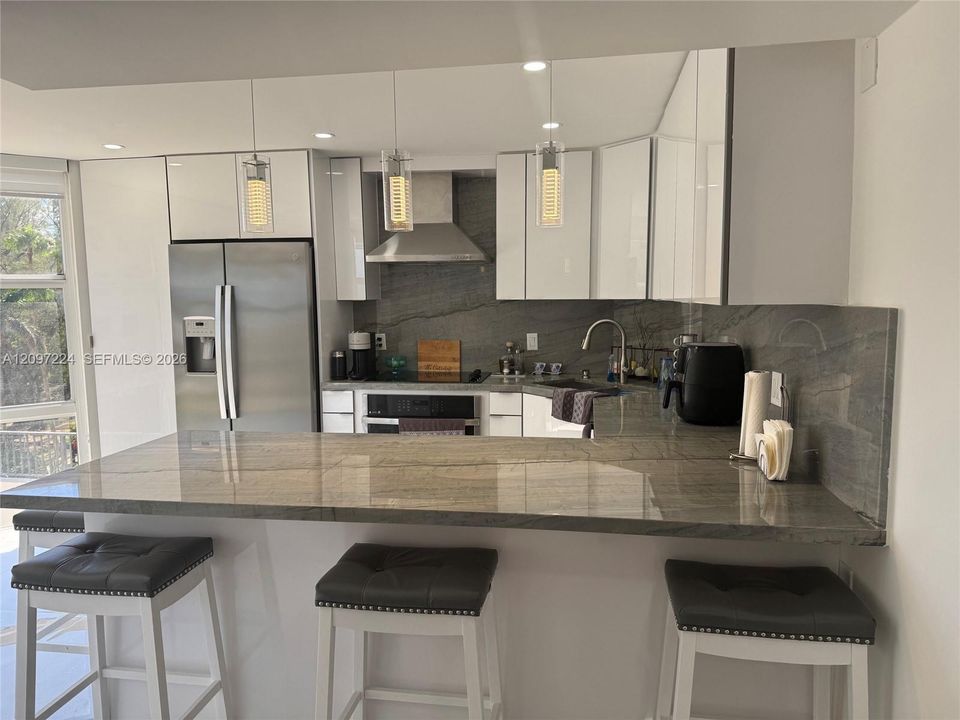 For Sale: $715,000 (1 beds, 2 baths, 1503 Square Feet)