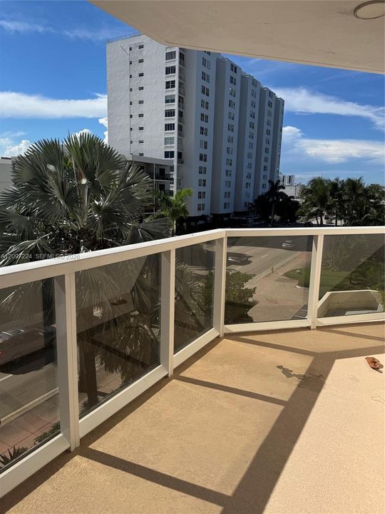 For Sale: $715,000 (1 beds, 2 baths, 1503 Square Feet)