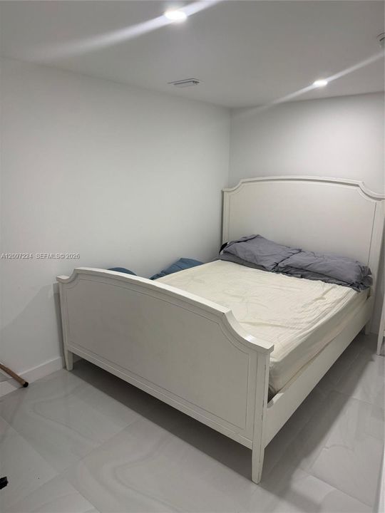 For Sale: $715,000 (1 beds, 2 baths, 1503 Square Feet)