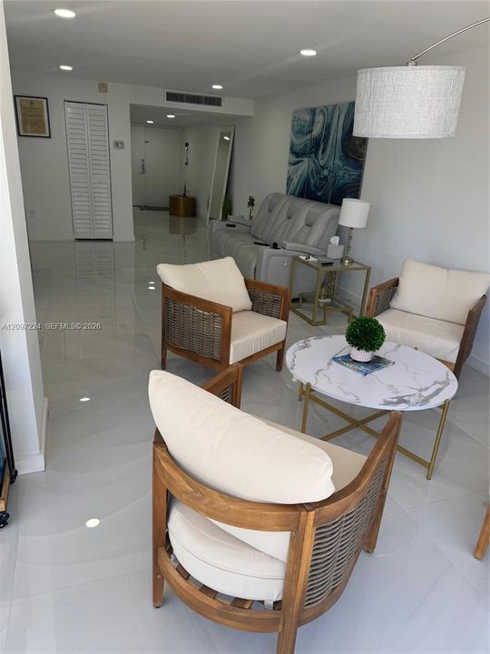 For Sale: $715,000 (1 beds, 2 baths, 1503 Square Feet)