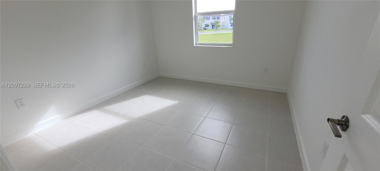 En Renta: $3,500 (3 camas, 2 baños, 2319 Pies cuadrados)