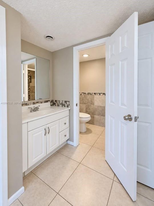 For Rent: $1,750 (2 beds, 2 baths, 1220 Square Feet)