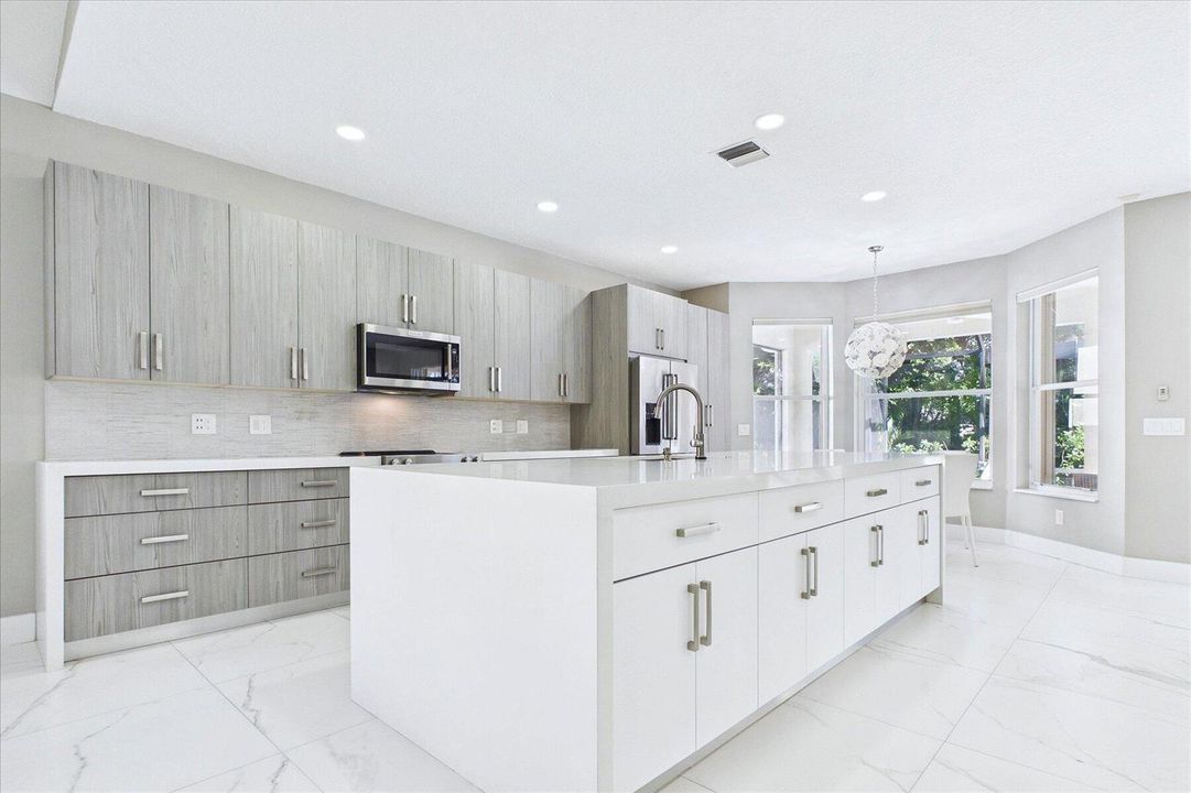 09-Kitchen Island