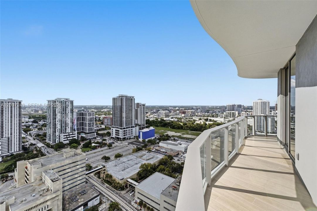 En Venta: $965,000 (1 camas, 1 baños, 711 Pies cuadrados)