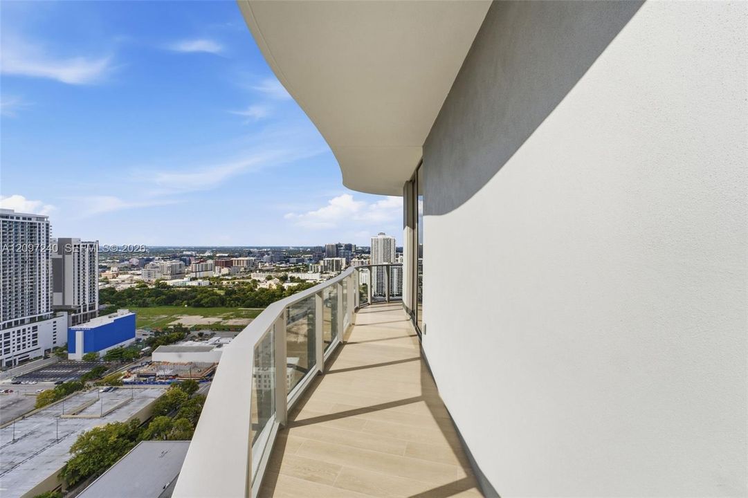 En Venta: $965,000 (1 camas, 1 baños, 711 Pies cuadrados)