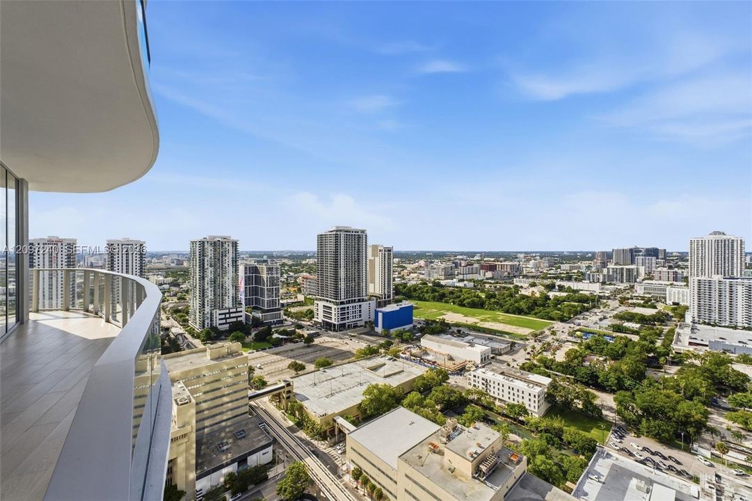 En Venta: $965,000 (1 camas, 1 baños, 711 Pies cuadrados)